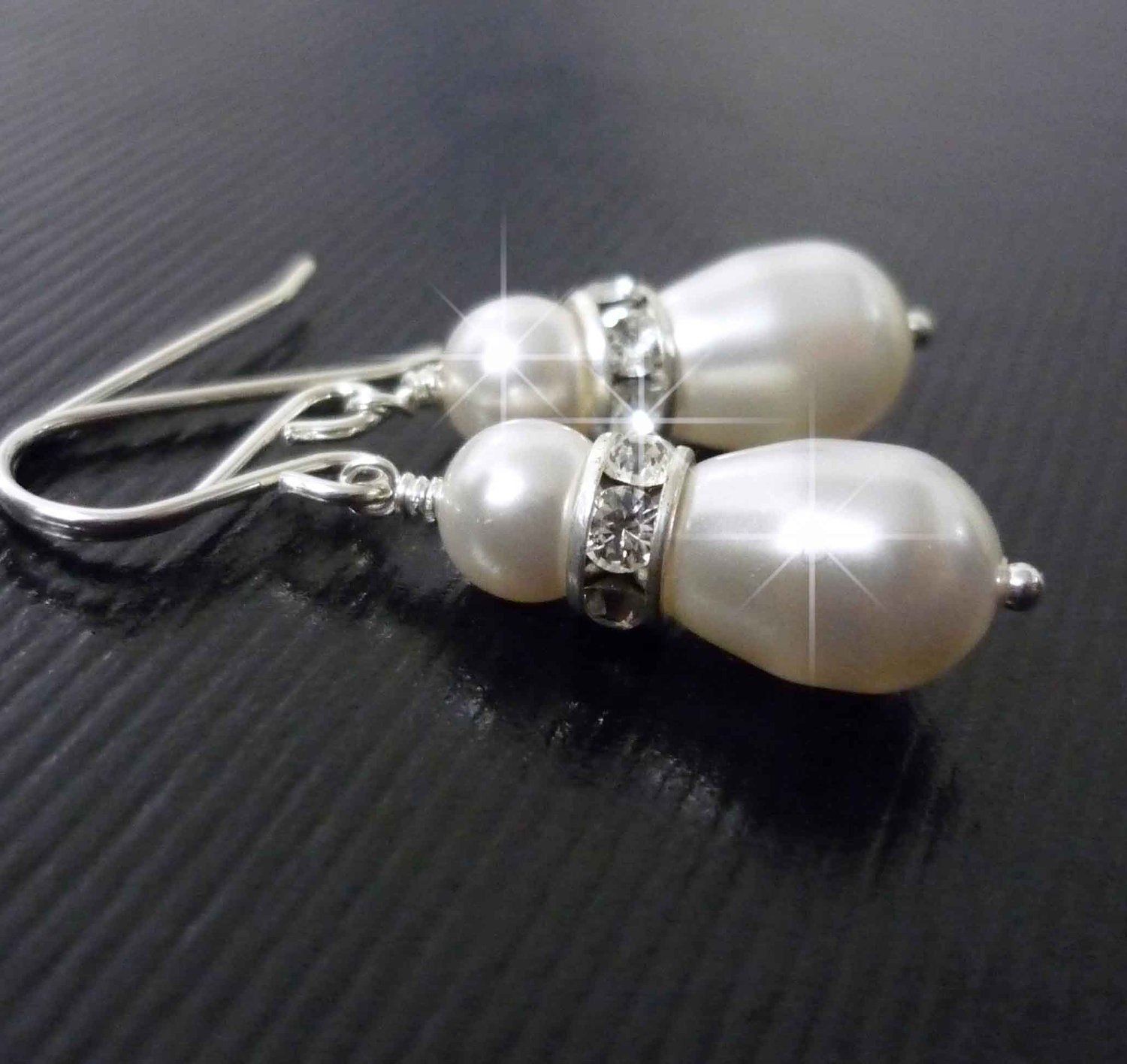 Bridal Drop Pearl Earrings, Vintage Style Wedding Jewelry,Teardrop Bridal Earrings, Pearl and Crystal Earrings, Vintage Inspired