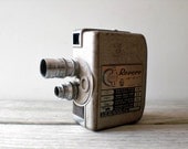 Vintage / Electronics / Camera / Revere 8 mm movie camera / industrial retro / masculine home decor / collectable / camera geek / gray metal - WhiteDogVintage Vintage / Electronics / Camera / Revere 8 mm movie camera / industrial retro / masculine home decor / collectable / camera geek / gray metal - WhiteDogVintage