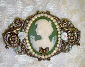 Victorian Profile Lady Cream Olive 3-d Cameo Pin Brooch/Pendant NEW OOAK Signed Caroline Erbsland