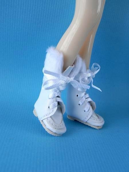 Blythe boots....butter......white