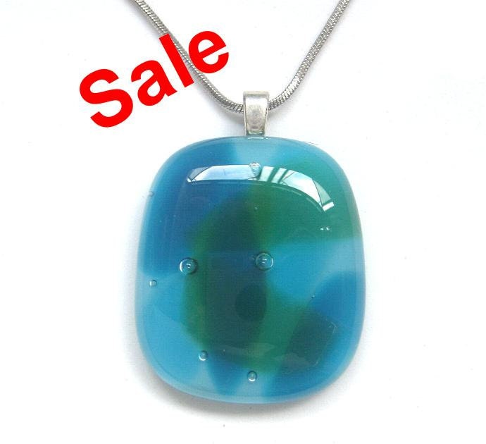 Sale - Fused glass pendant (fg220)