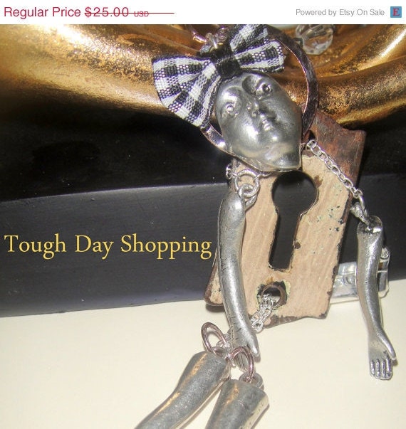 MothersDaySale For the Love of The Man From Mars   (Vintage Keyhole Man From Mars Necklace)