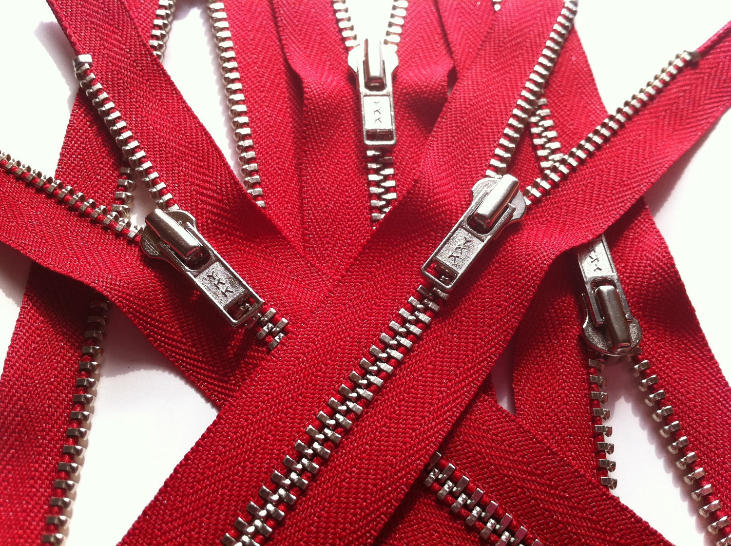 Metal Zippers- 5 inch closed bottom ykk nickel teeth zips- (5) pieces - Red 519
