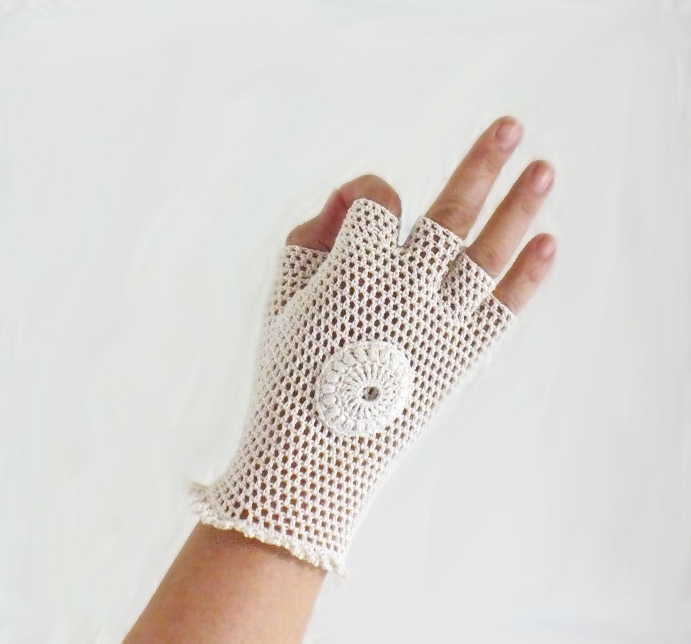 Crochet Wedding Gloves Bridal Retro Vintage Style Steampunk Lace Fingerless Gloves Linen White