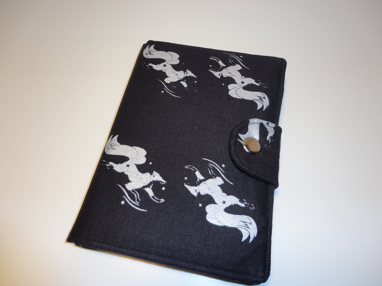 Kindle Cover, Silver Fox Kindle 4, Touch, Nook, Kobo, Sony Cover, Free First Class Shipping