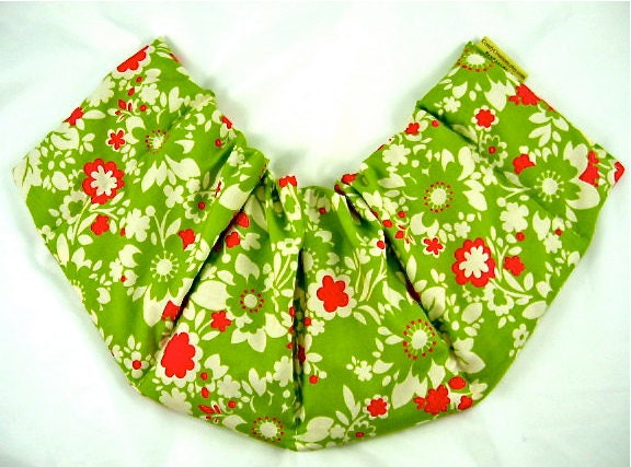 Scoop Neck Heat Wrap Hot Cold Therapy Organic Flaxseed Rice Lavender Scented Floral Pink Green Spa Yoga Spring Colors