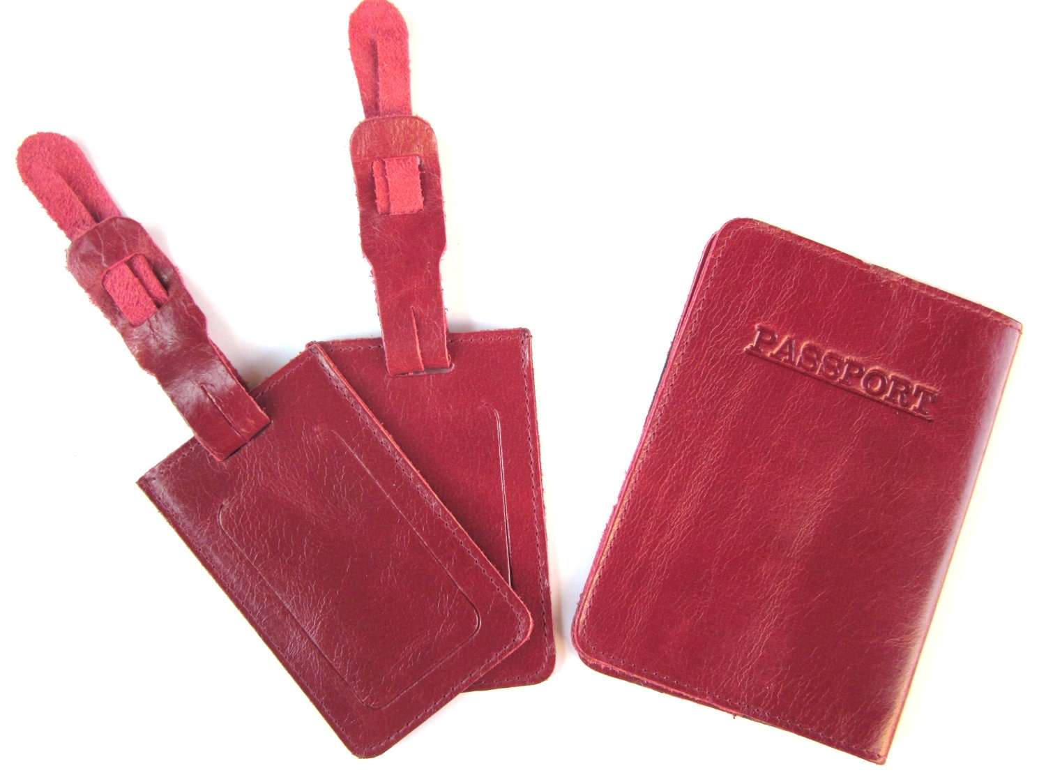 PASSENGER'S SET - passport leather cover & 2 Luggage tags -Red Kisses