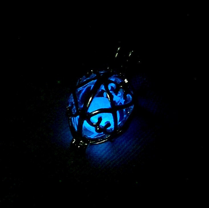 Mermaid's Magic - Elegant Series - Midnight Blue Glowing Pearl in White Gold Plated Cage
