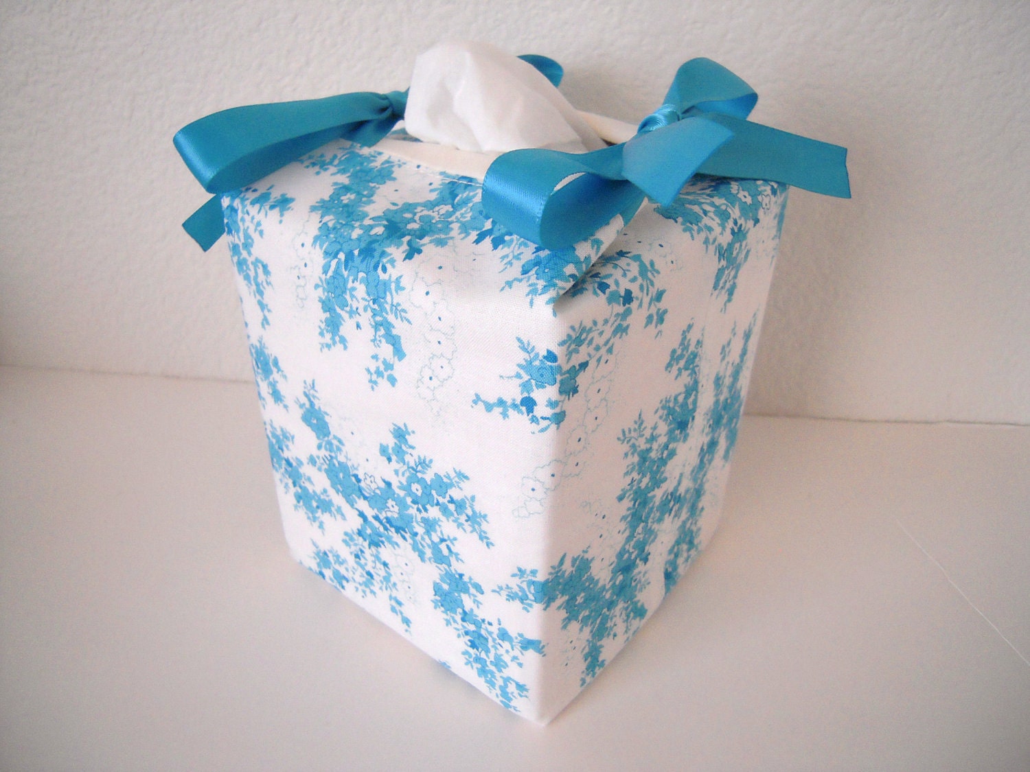 Tissue Box Cover/Blue Flower On White