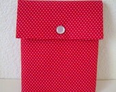 Snap Pouch/White Pin Dot On Red