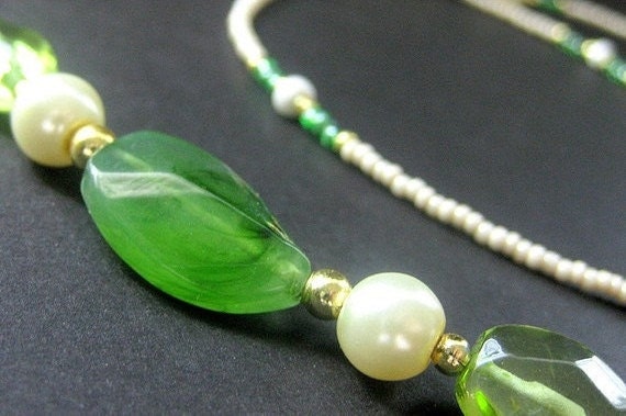 Handmade Eyeglass Lanyard: Beaded Reading Glasses Chain in Green and Pearl - The Picnic Nap Beaded Lanyard by Gilliauna