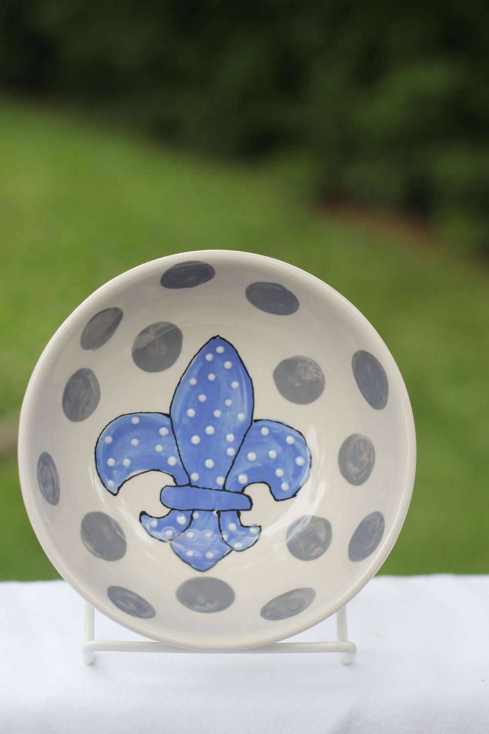 Fleur di Lis footed bowl