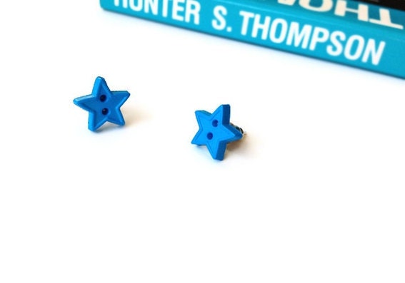 Blue Star Button Earrings - Upcycled Buttons Post/Studded Earrings - Spring Summer Unique Gifts - looneyjoontees