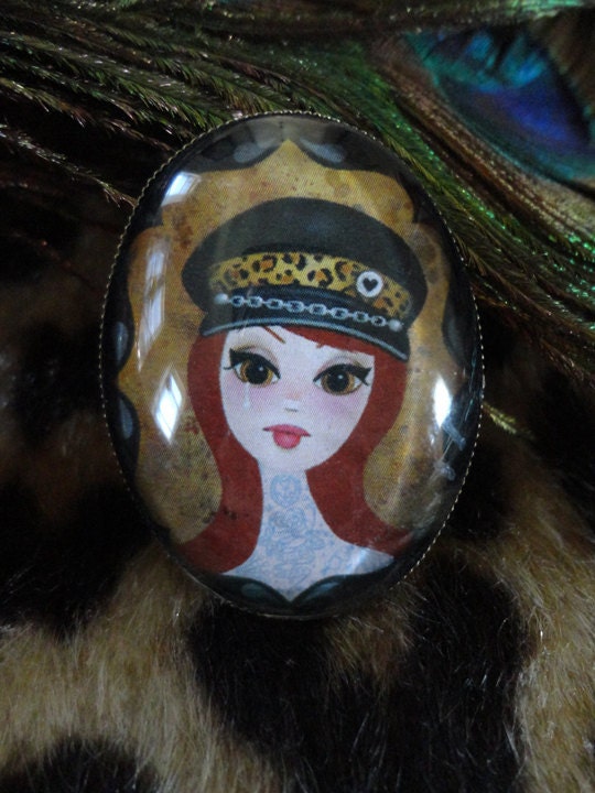 Salty Dame BLACK HEART art ring. Antiqued Bronze and Glass. FREE shipping.