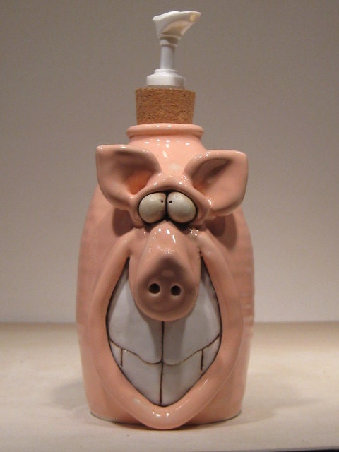 Happy Piggly Wiggly Pig Soft Soap or Lotion Dispenser ... Oink .....