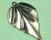 18 Antique Silver Drop Focal Point Jewelry Finding 643