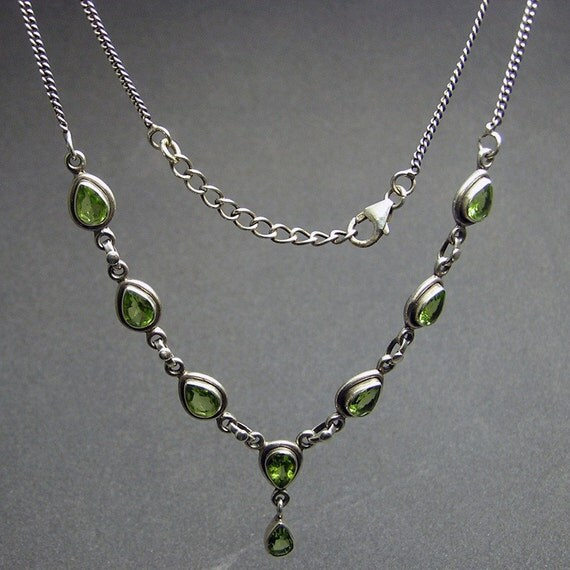 custom made sterling silver handcrafted Artisan handmade 925 green peridot unique Indian Necklace ideal for birdal bridmaid wedding anniversary gift