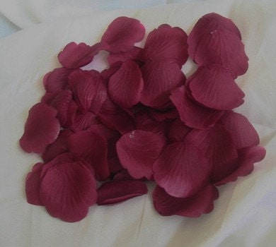 100 Burgundy Artificial Silk Rose Petals for Wedding Decorations