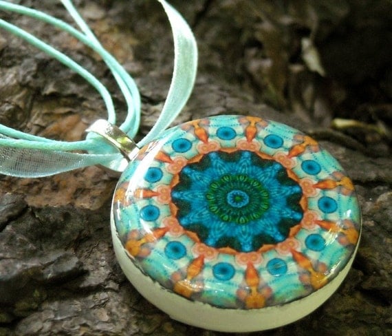 Kaleidoscope Jellyfish Polymer Clay Necklae Blue