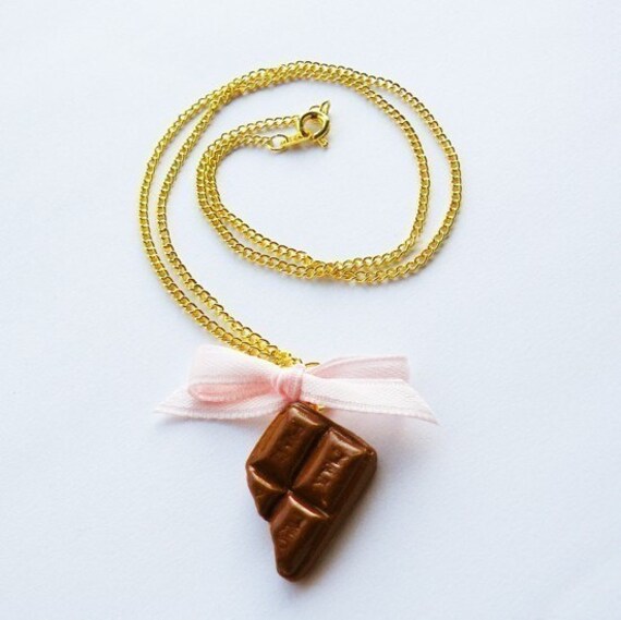 Sweet Chocolate Pink Bow Necklace