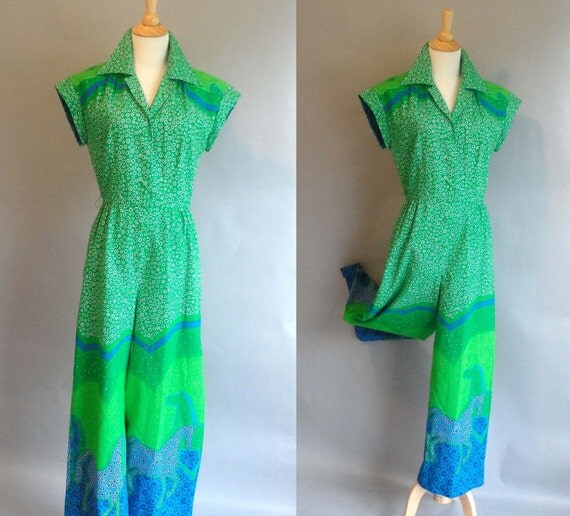 Vintage 1960s MALIA HONOLULU Green Jumper