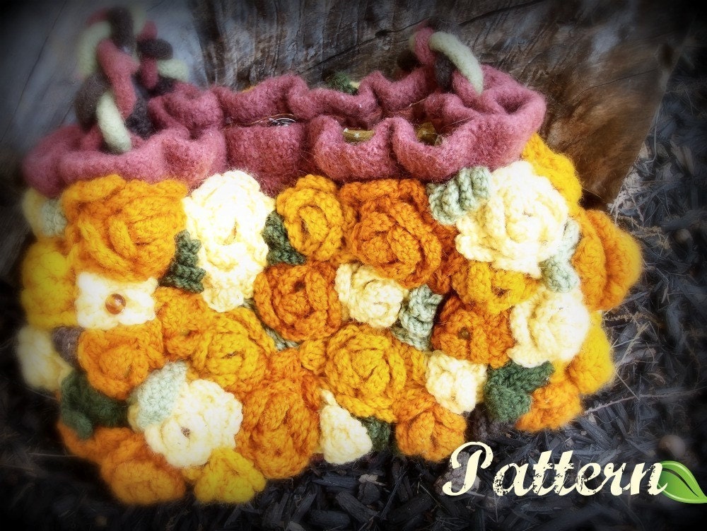 Carpet Roses Purse PDF Pattern  Knit Crochet Felted Art Bag