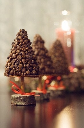 Рождественская елка, душистые ели, елочные фигурной стрижки, рождественский подарок
