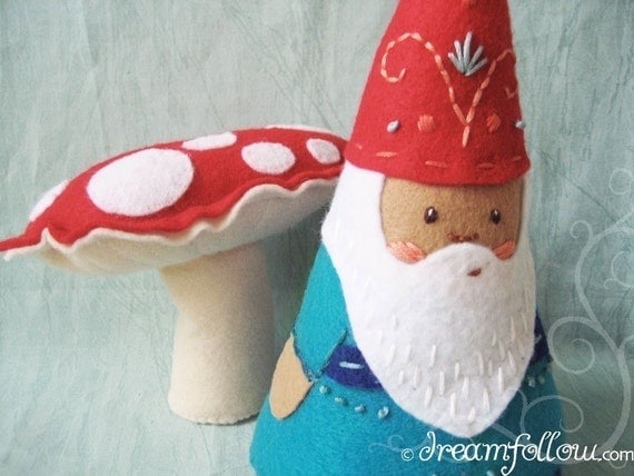 felt embroidered NOM gnome doll PDF pattern