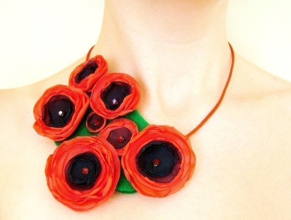 Poppy Patch - Textile Necklace