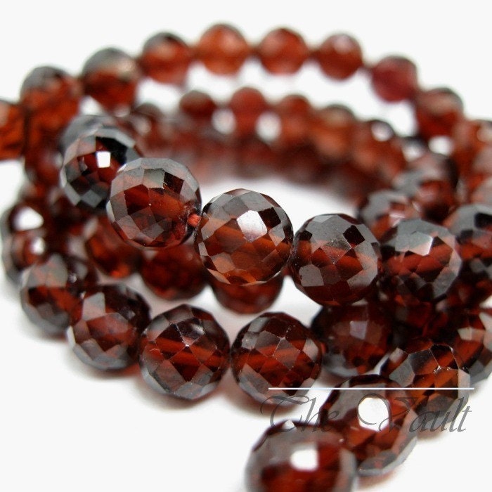 12 Garnet 5mm faceted rounds