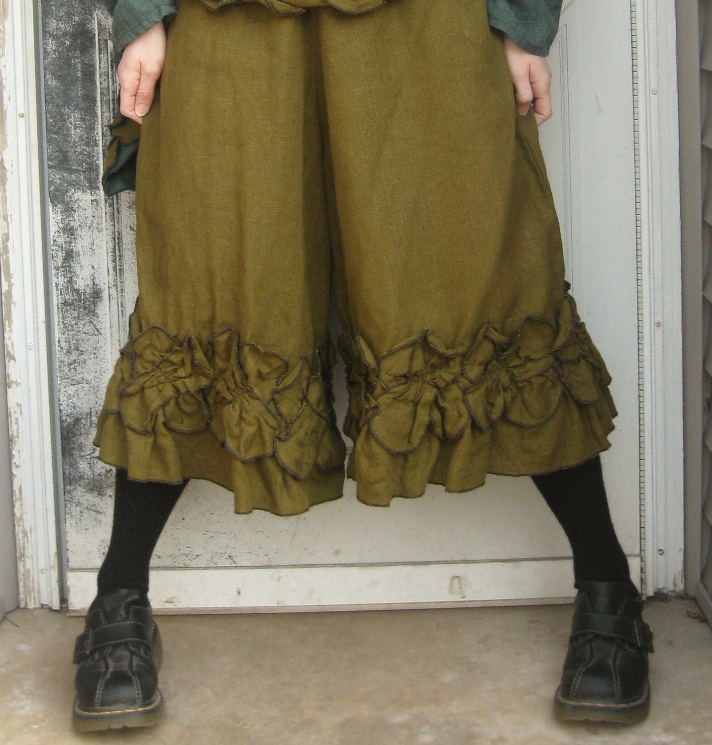 Cropped Petal Bloomers