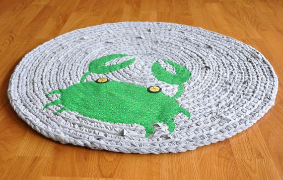 EKRA Green Beach Crab Recycled Crochet Area Rug