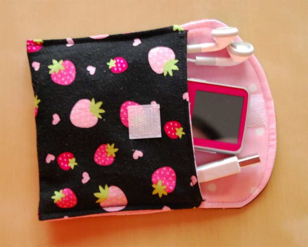 iPod nano touch case pouch or gift card wallet pdf sewing pattern - easy to make, great for beginner