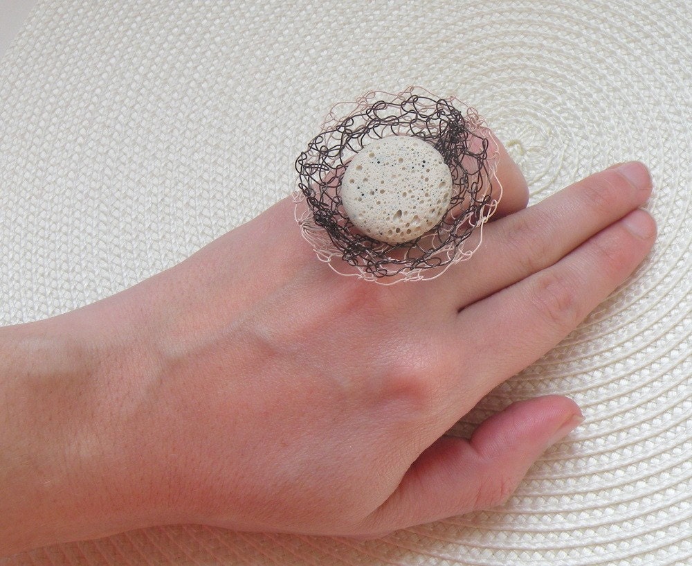 Black and White Round Ring - Knitted Wire