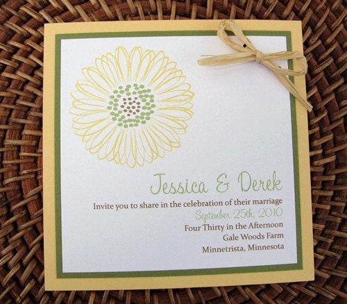 This invitation set is perfect for a rustic outdoor or fall wedding Colors
