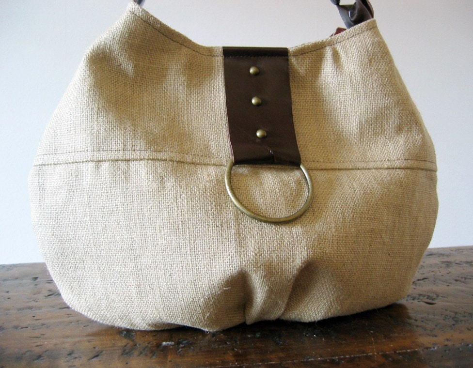 Auvenier Burlap Curved Hobo Bag with Leather in Natural Colour
