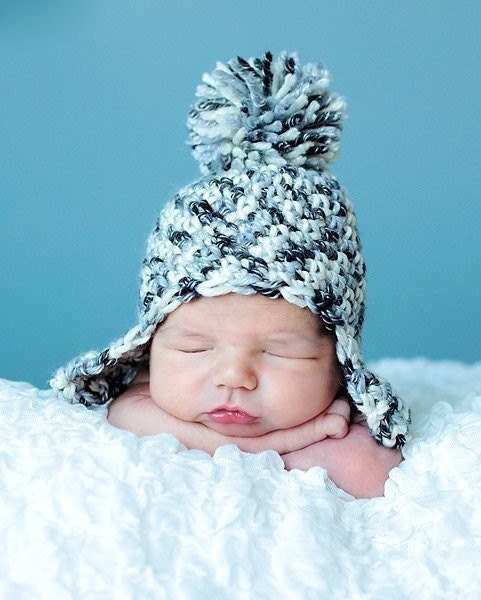 EAR FLAP HAT KNITTING PATTERN | RED HEART