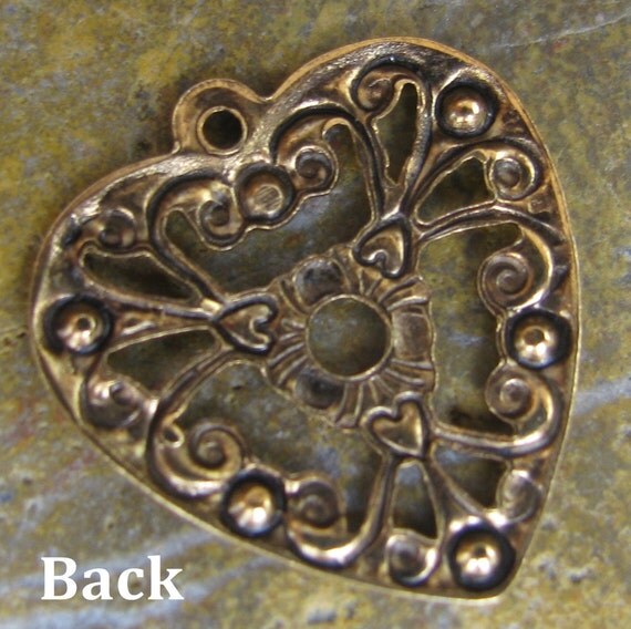 6 Antique Gold Brass Jewelry Heart Charm Pendent 47