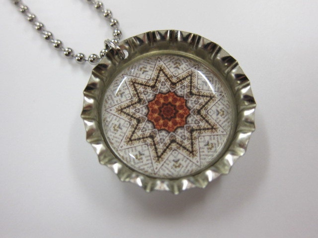 Bottlecap Necklace - Beautiful Star Mandala - Sienna Brown