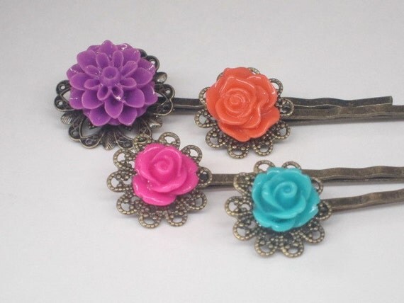 Vintage Inspired Lucite Flower Bobby Pin Set - 4 Piece Mum and Rose Assortment on Bronze Filigree