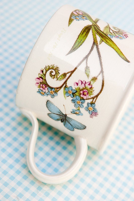The bontanic garden mug with butterfly and forget me not design. Free shipping anywhere. Portmeirion