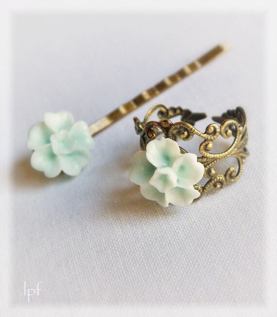 SET RING and Bobby Pin. "Mint Waterlily", victorian brass filigree ring and bobby pin, romantic, pastel tones, flower theme