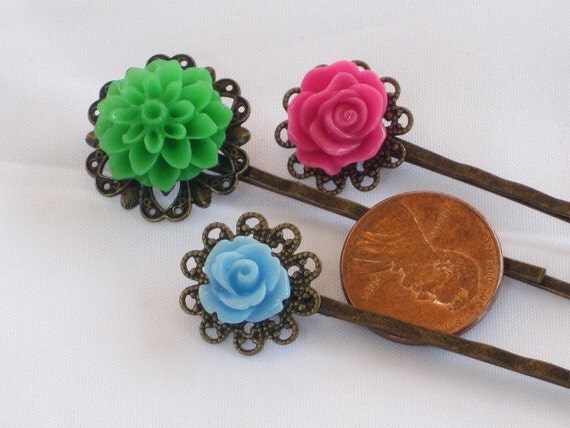 Vintage Inspired Lucite Flower Bobby Pin Set - 3 Piece Mum and Rose Assortment on Bronze Filigree