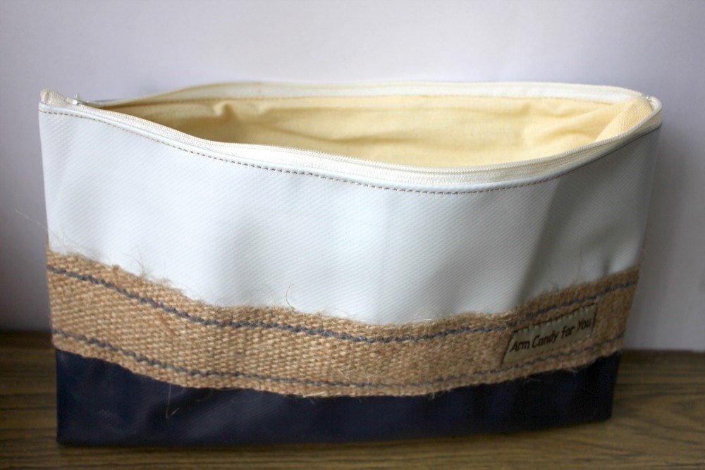 Men Toiletry case White & Blue Vinyl waterproof zippered