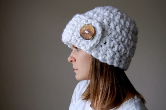 the toronto button winter hat-vegan acrylic-white