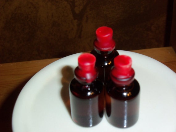 Aurora's Hand Infused Mojo Hand Feeding Oil