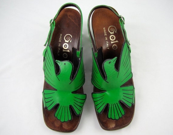 Firebird Feet - Vintage 1970s Green Leather Bird Sandals Made in Italy by Golo, Size 5.5 - 6