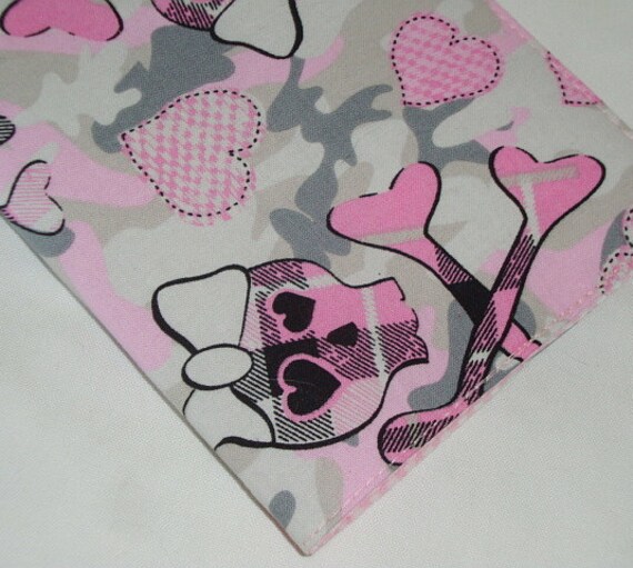 Girly Skulls and Hearts Weekly Planner 2011 / 2012 by WolfBait Girly Skulls and Hearts Weekly Planner 2011 / 2012 by WolfBait