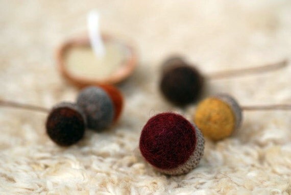 Autumn Acorns & Beeswax Walnut Votive