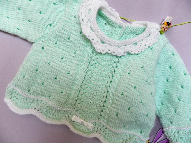 جدید -- ژاکت نوزاد در نرم یقه سبز با توری crocheted دست کشباف